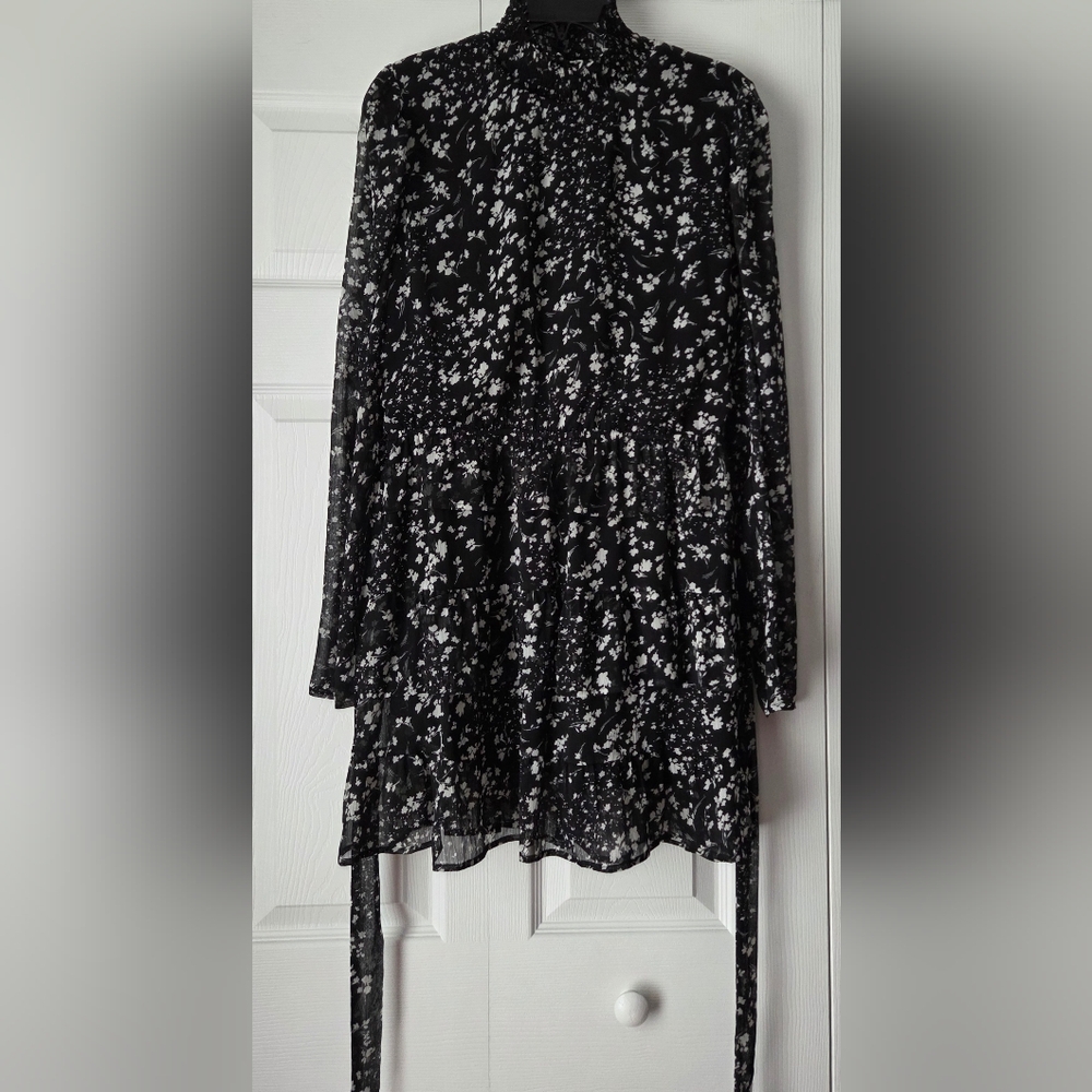 Aqua Black and White Floral Long Sleeve Dress size L - Picture 2 of 13